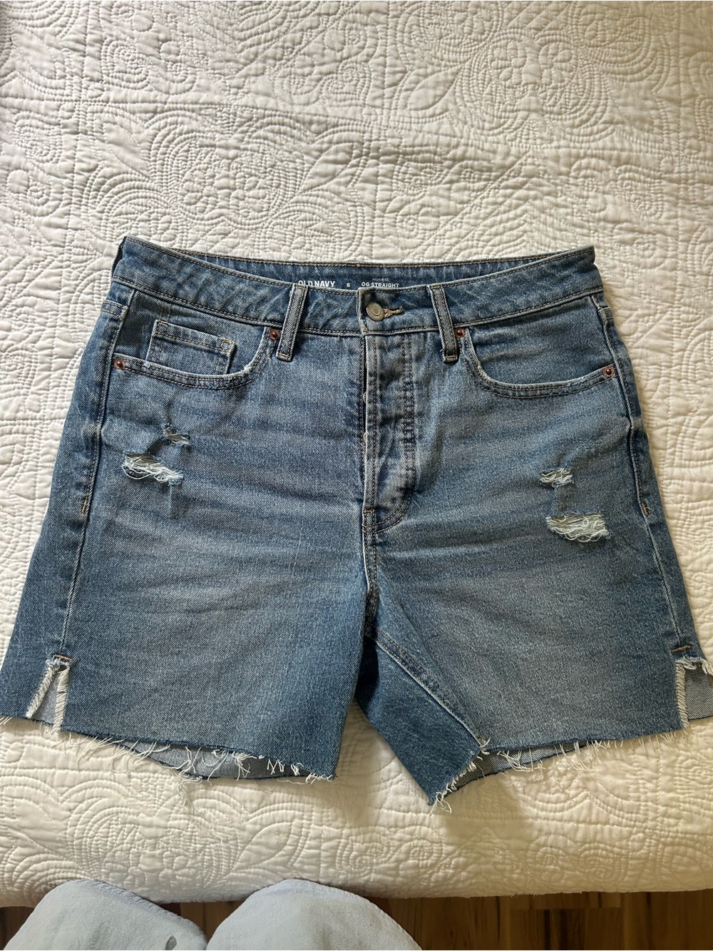 Old Navy Women's Distressed Denim high rise Shorts - Light Blue
